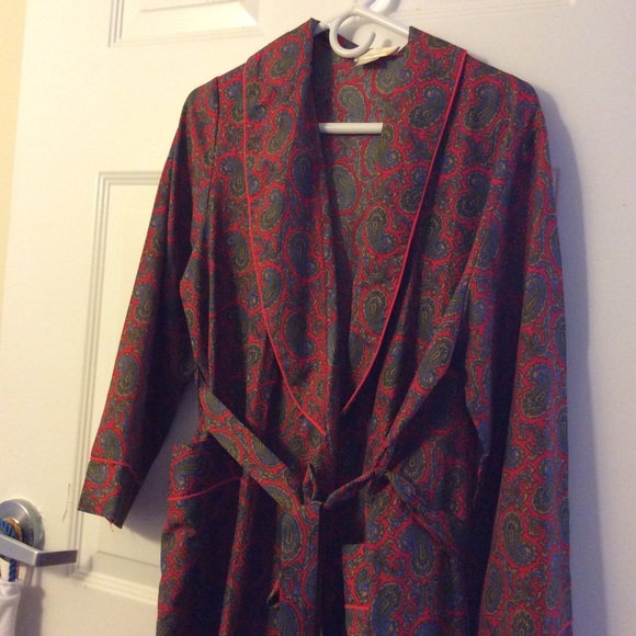 Red print lightweight rolled - Picture 2 of 2